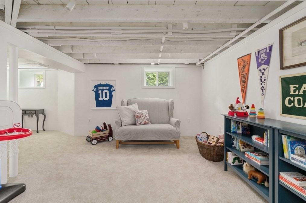 106 Florence Ave, Arlington MA 02476-7264 exterior