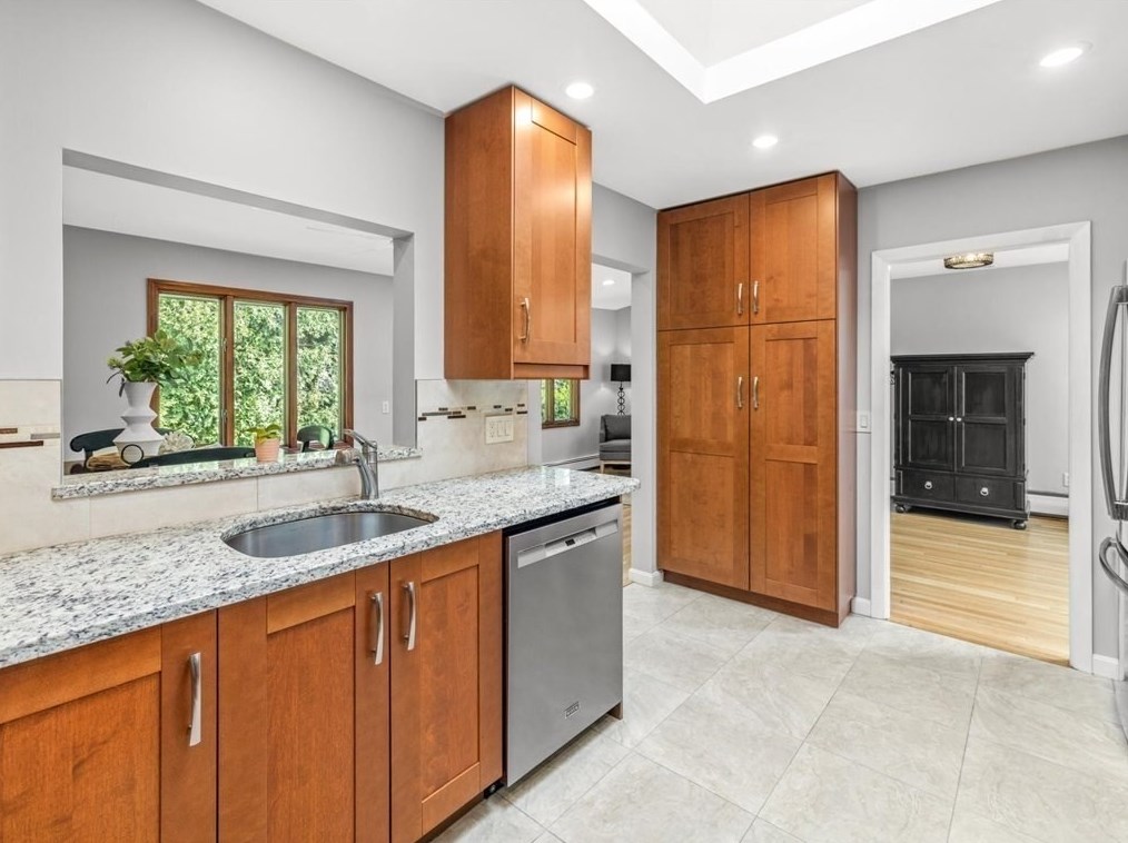 322 Atlantic Ave, Marblehead MA  01945-2730 exterior