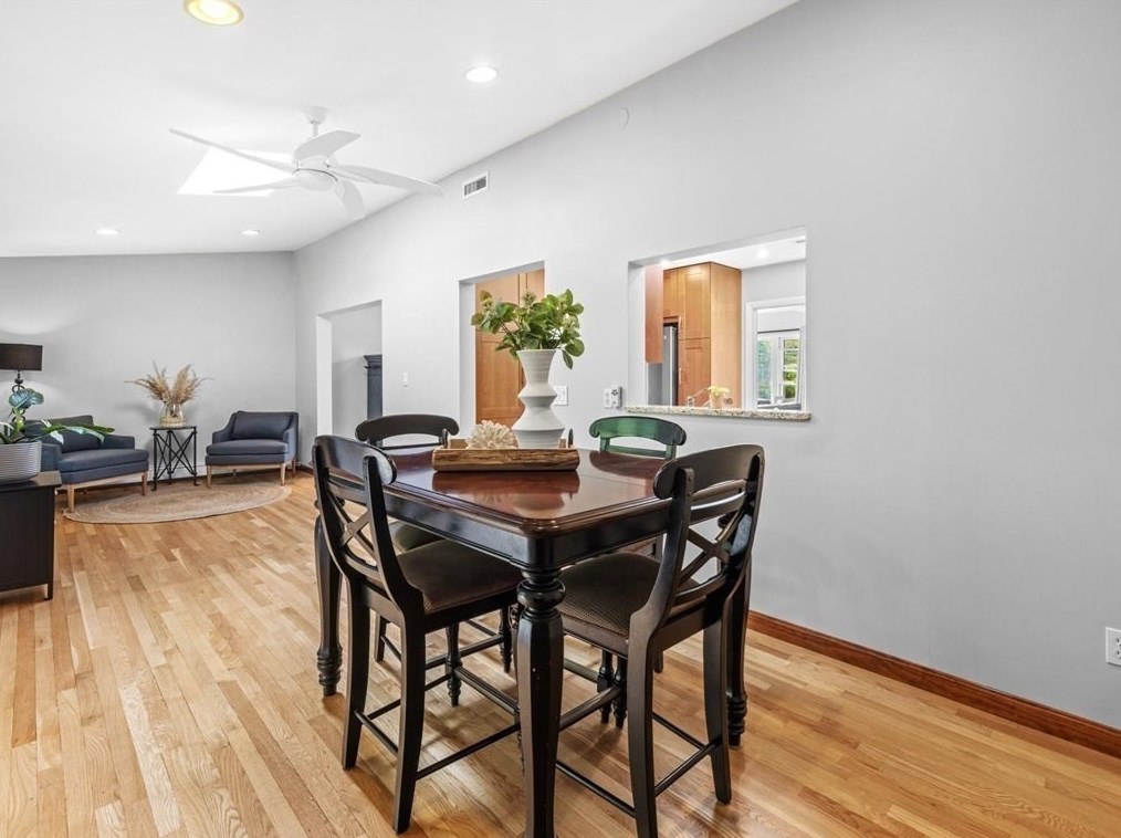 322 Atlantic Ave, Marblehead MA  01945-2730 exterior