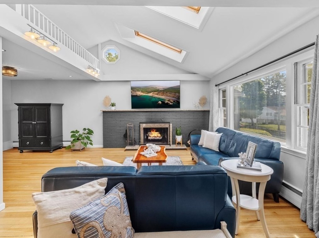 322 Atlantic Ave, Marblehead MA  01945-2730 exterior