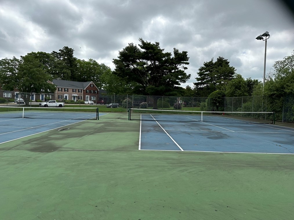 25 Jessica Dr, Stoughton MA 02072-6130 exterior