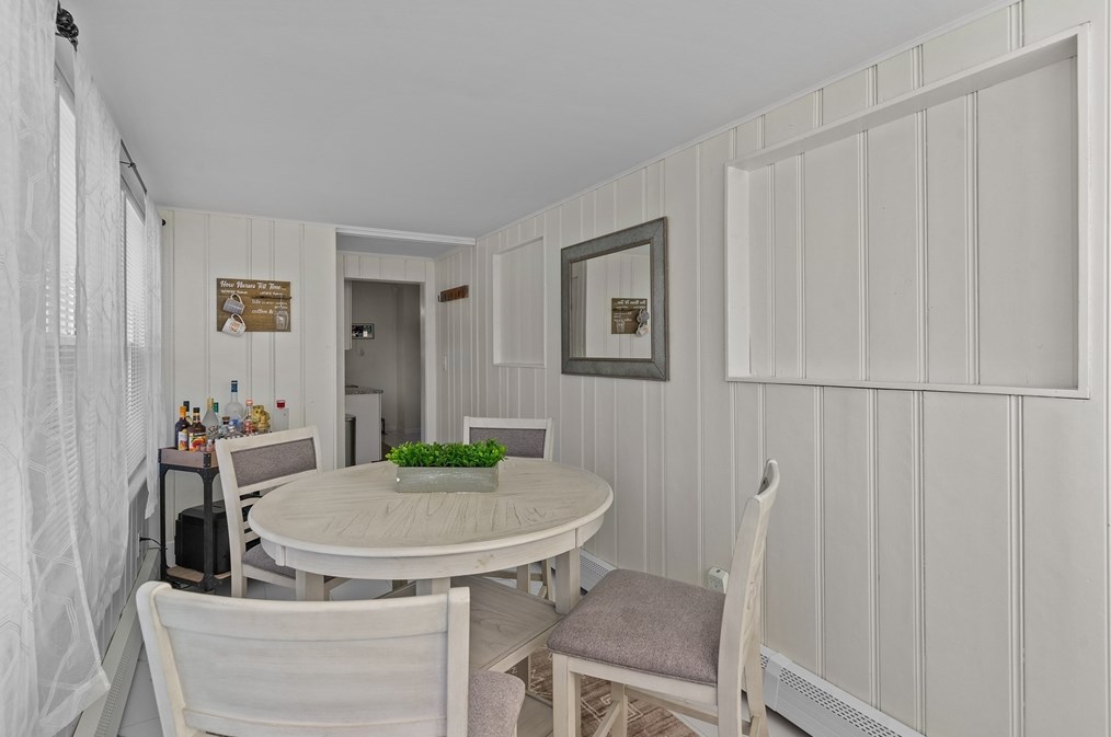 28 Borden St, New Bedford MA 02740-3317 exterior