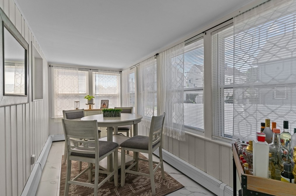 28 Borden St, New Bedford MA 02740-3317 exterior