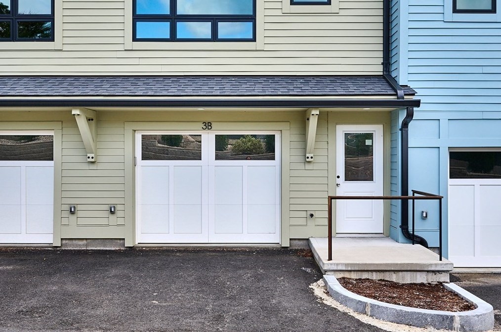 10 Hawley St, Northampton, MA 01060 exterior