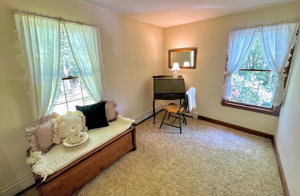 59 Fox Hl Dr, East Bridgewater MA 02324-2333 exterior