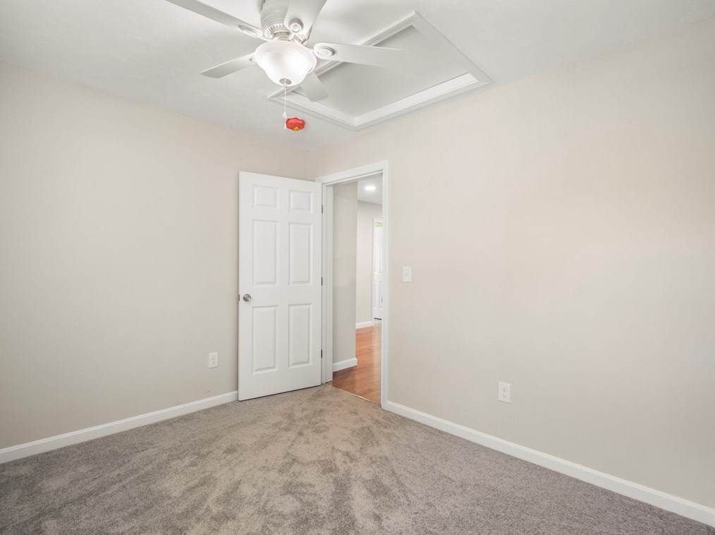 48 Litchfield St, Worcester MA 01603 exterior