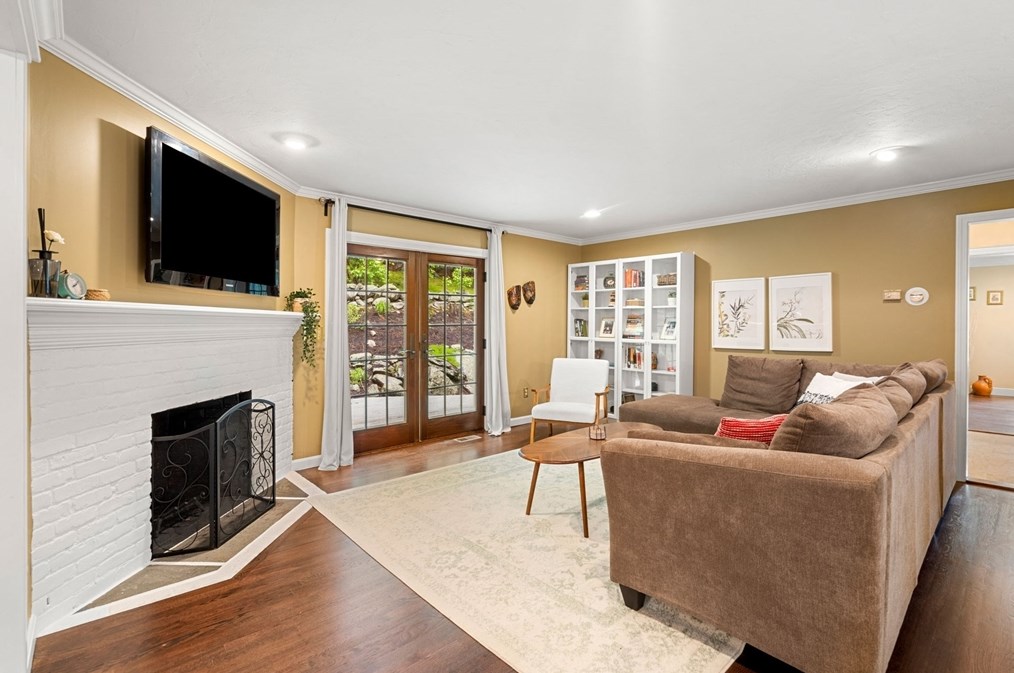 315 Spring St, Shrewsbury MA  01545-5031 exterior