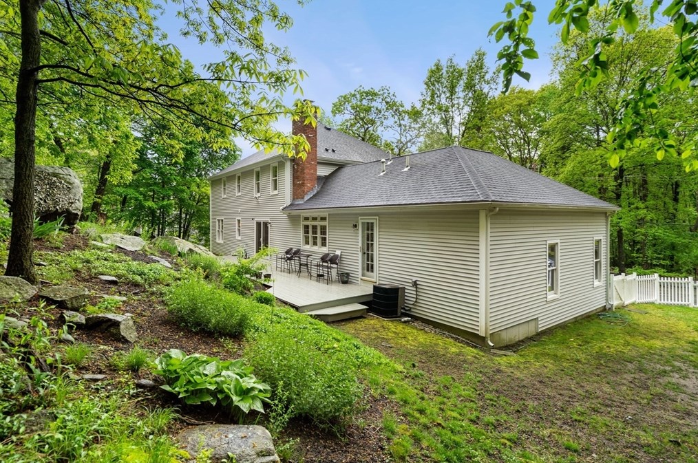 315 Spring St, Shrewsbury MA  01545-5031 exterior