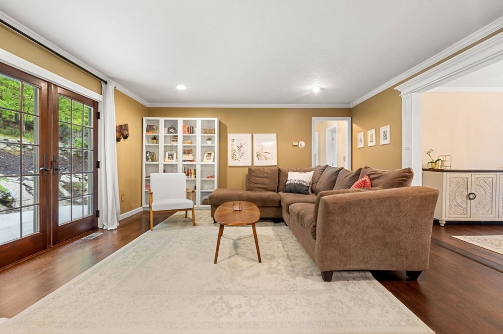 315 Spring St, Shrewsbury MA  01545-5031 exterior