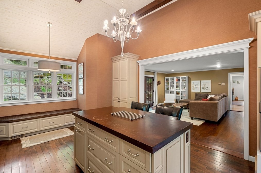 315 Spring St, Shrewsbury MA  01545-5031 exterior