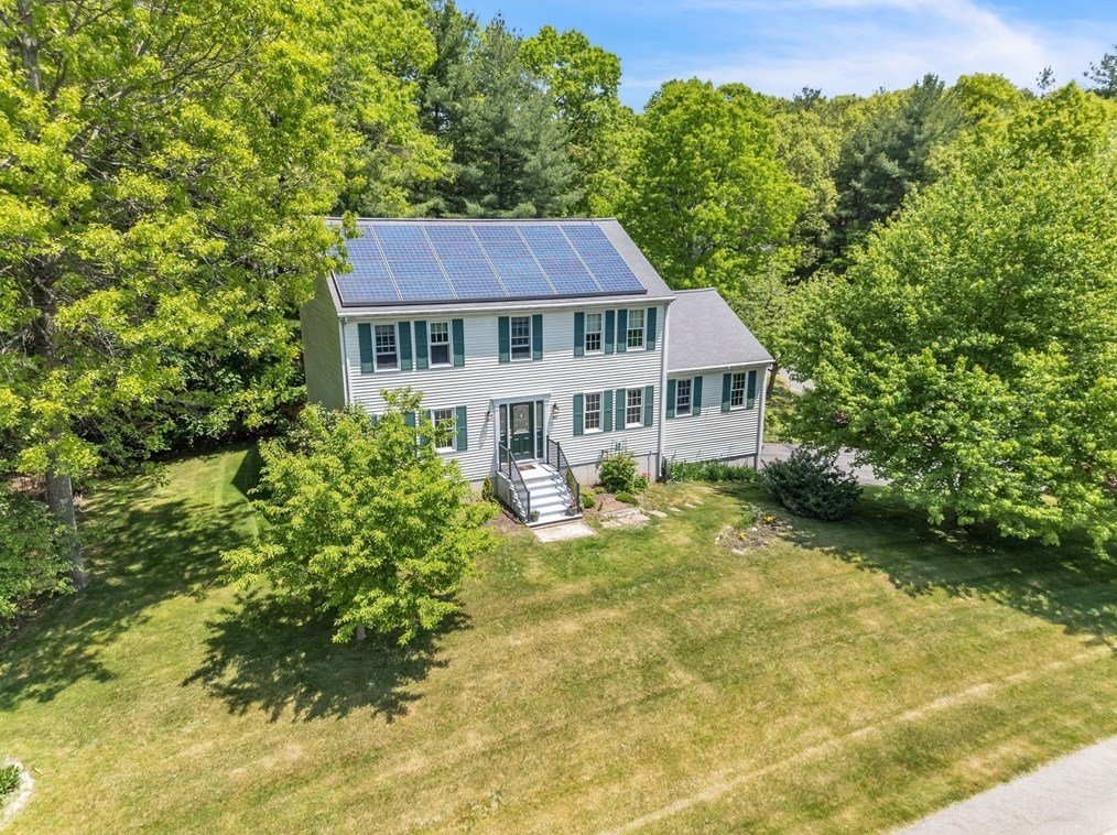 148 Londonderry Way, Uxbridge, MA 01569 exterior