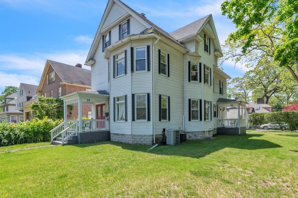 6 S Park Pl, Springfield, MA 01106