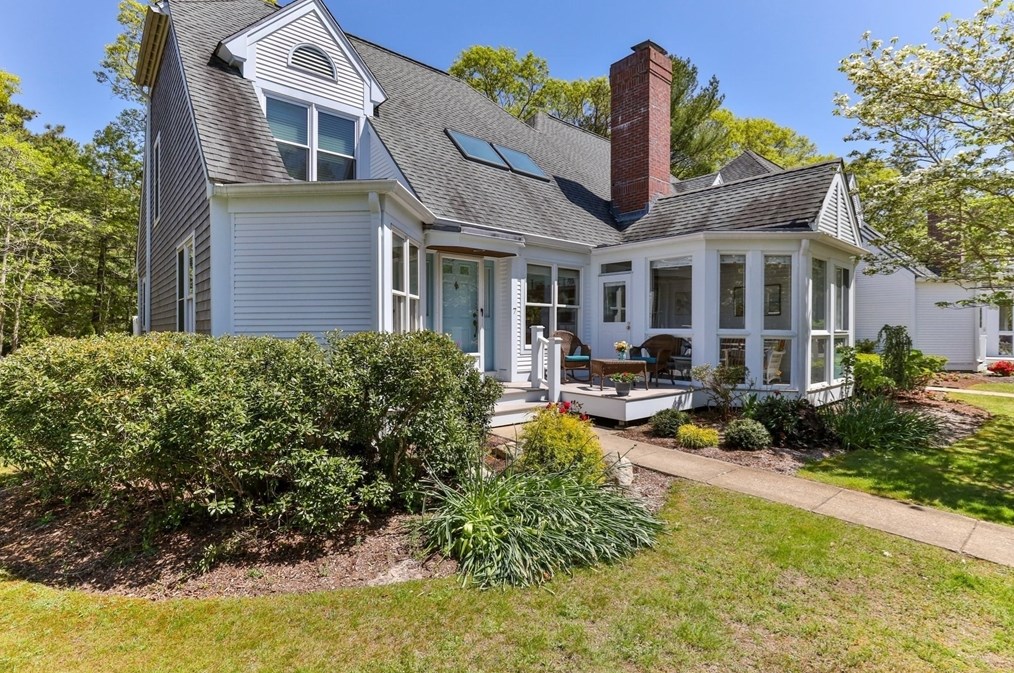 7 Bob White Cres #7, Mashpee, MA 02649