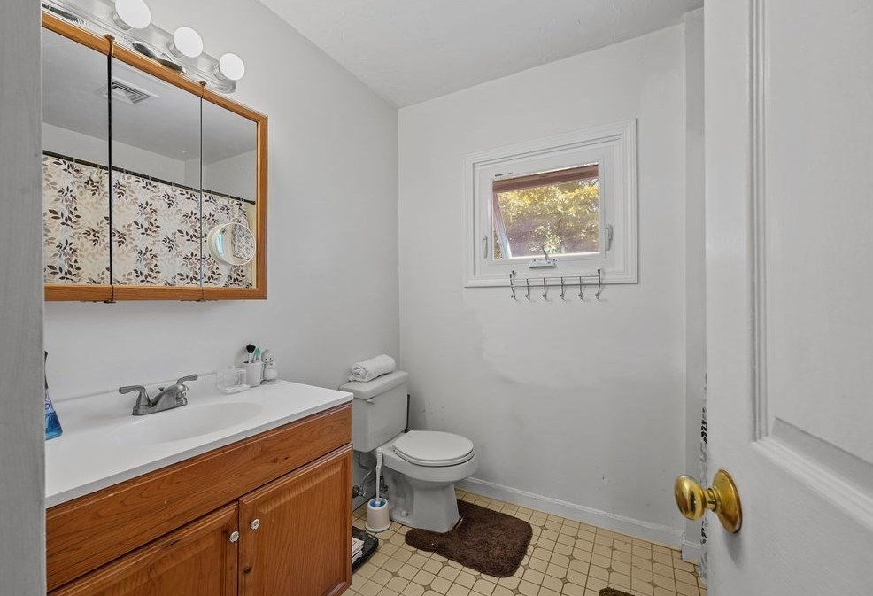 459 Essex St, Weymouth MA 02188-3502 exterior