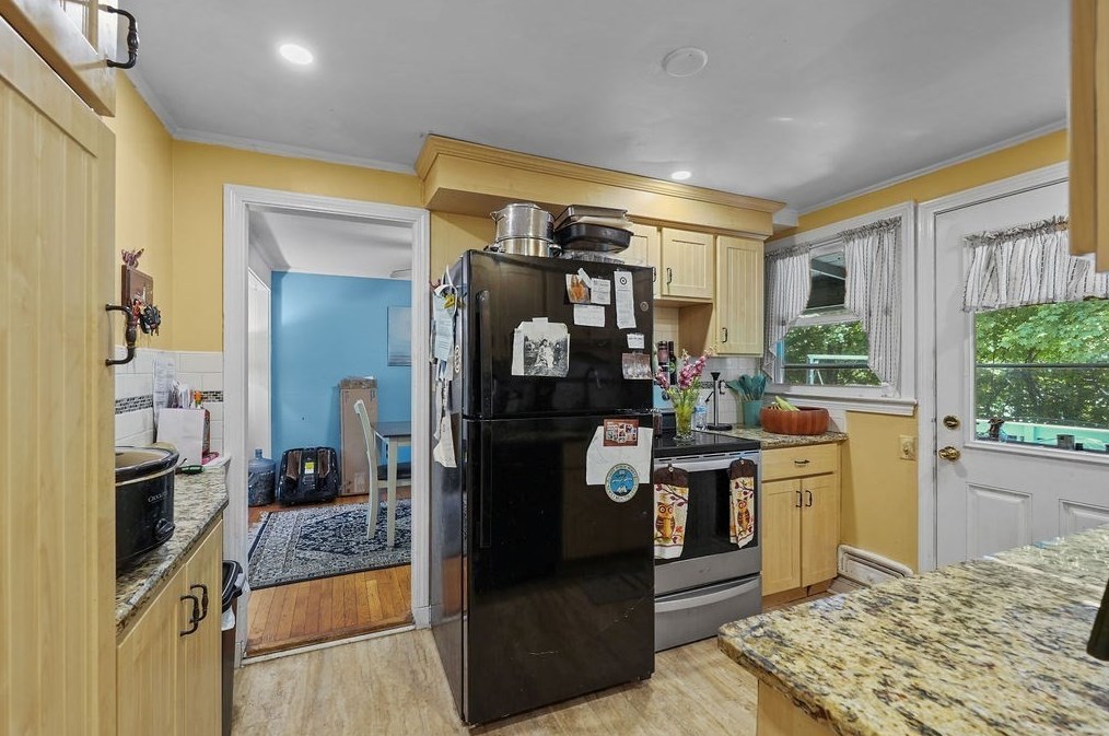 459 Essex St, Weymouth MA 02188-3502 exterior