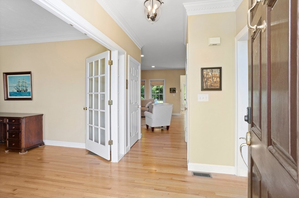 34 Sandy Ridge Rd, Sterling, MA 01564 exterior