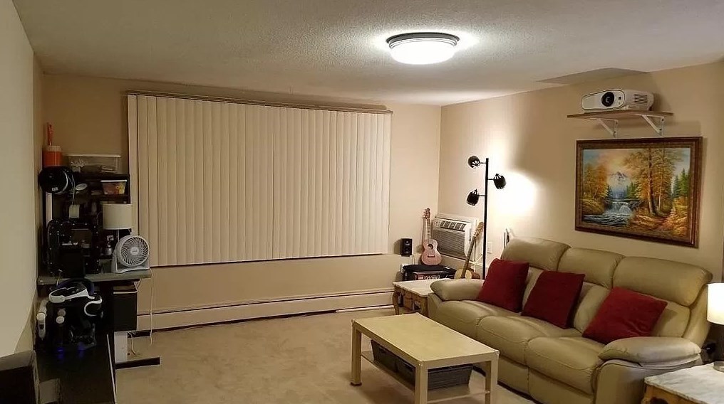 12 Hallmark Gdns Apt 4, Burlington, MA 01803