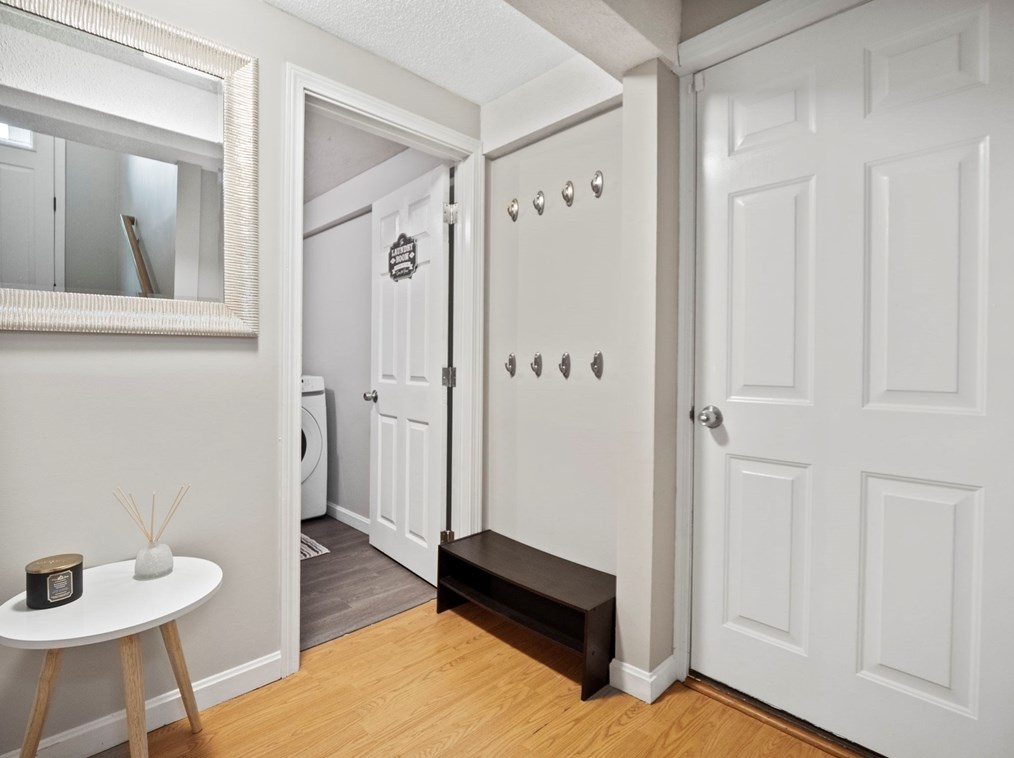 377 Butman Rd, Lowell MA 01852-4308 exterior