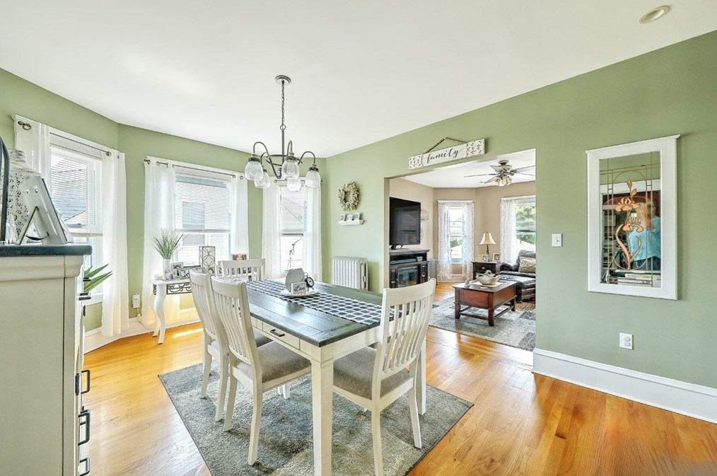 359 Stetson St, Fall River MA 02720-5545 exterior