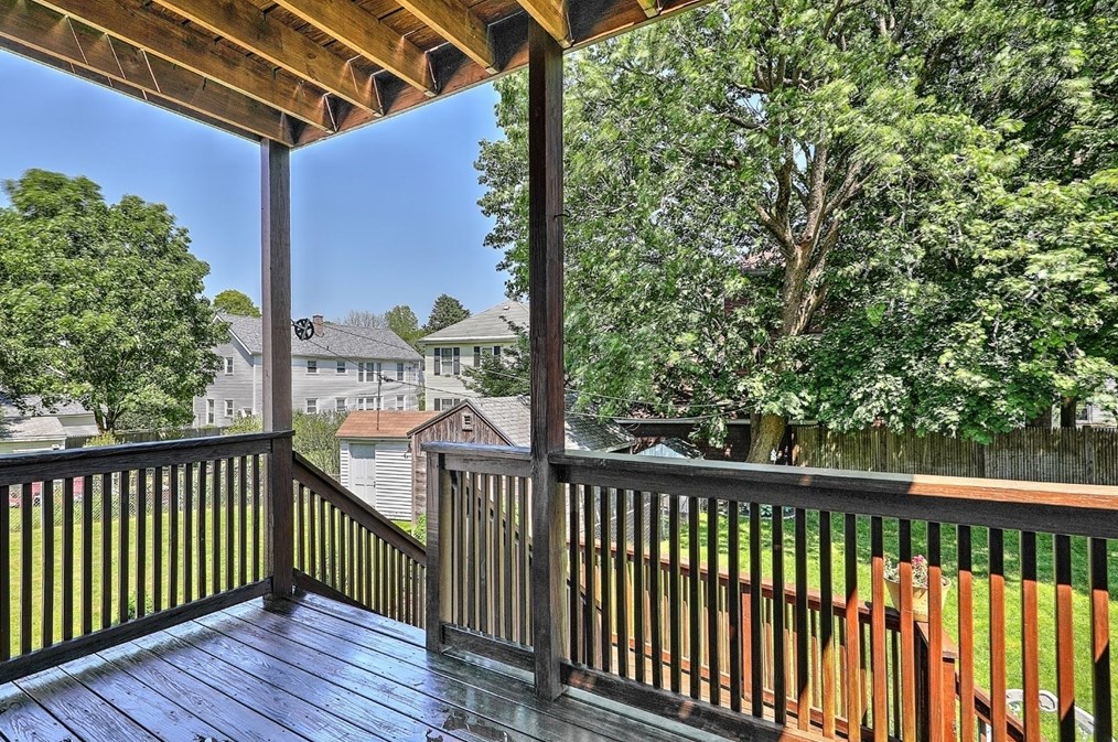 359 Stetson St, Fall River MA 02720-5545 exterior