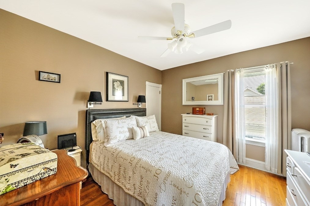 359 Stetson St, Fall River MA 02720-5545 exterior