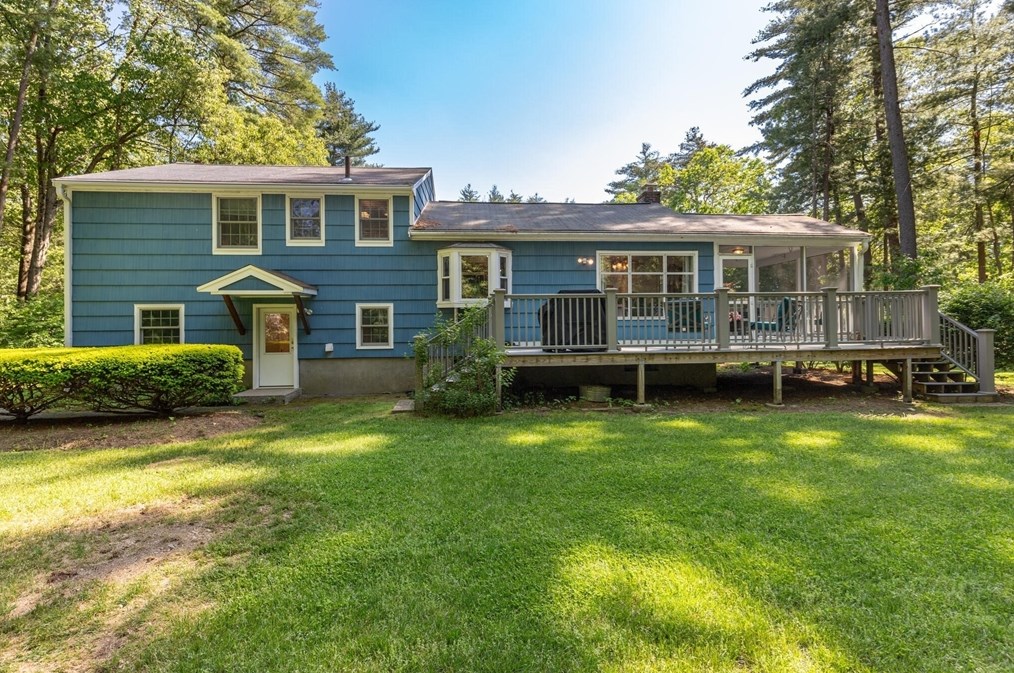 26 Hickory Rd, North Sudbury, MA 01776