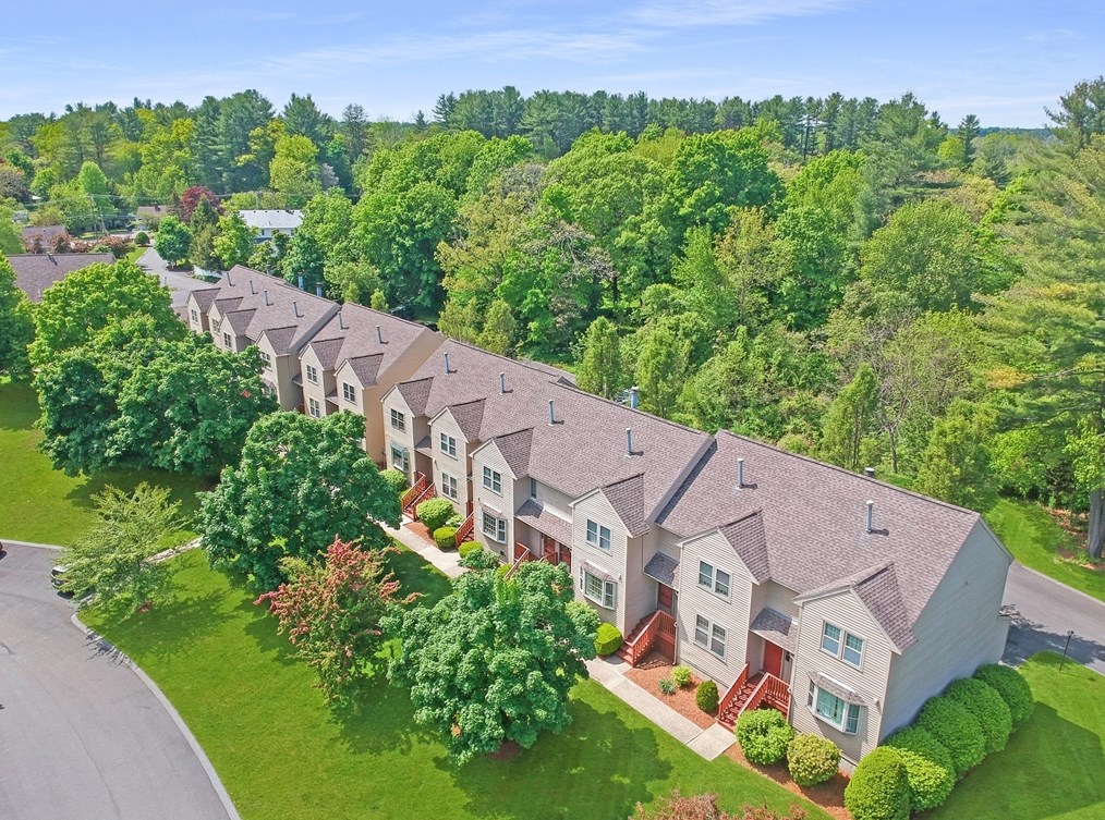 81 Quail Run, Tewksbury MA 01876-1953 exterior