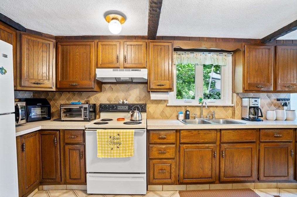 19 Belcher St, Winthrop MA 02152-3031 exterior