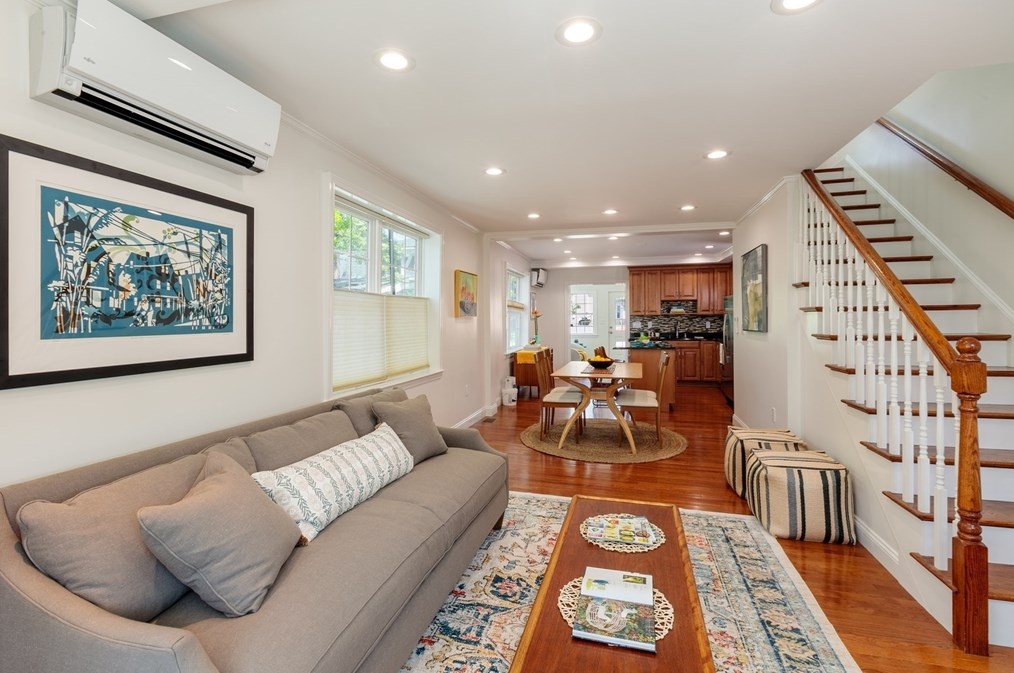 11 Florence St, Somerville, MA 02145 exterior