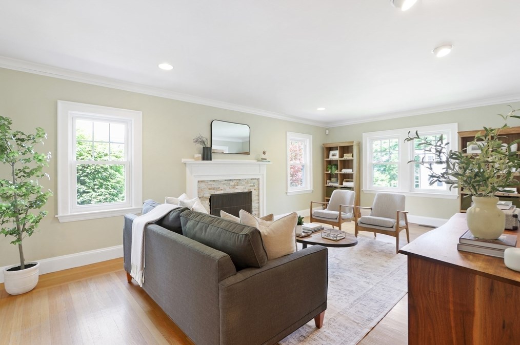 77 Walden St, Newton MA 02460-2133 exterior