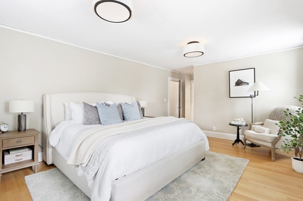 77 Walden St, Newton MA 02460-2133 exterior