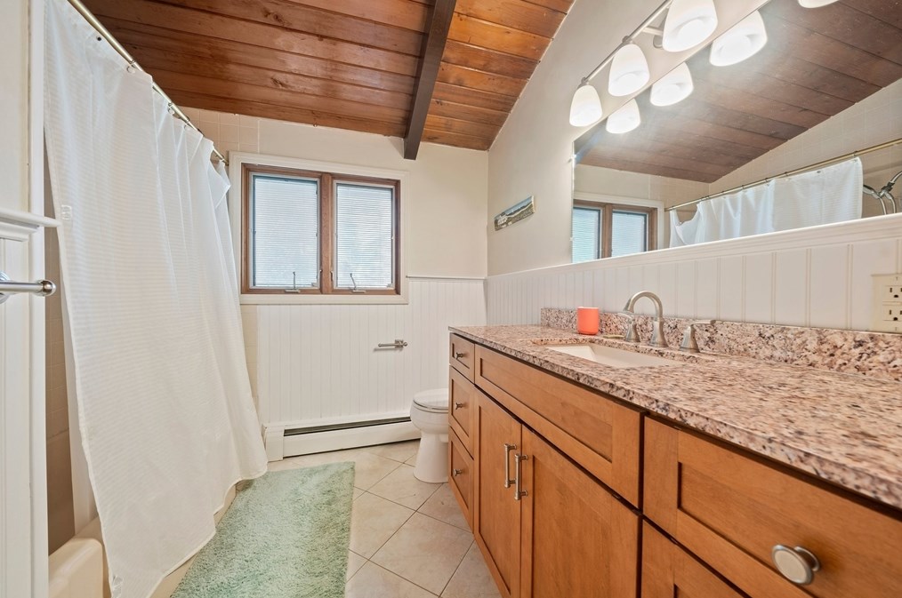 90 Menotomy Rd, Plymouth MA 02360-1415 exterior