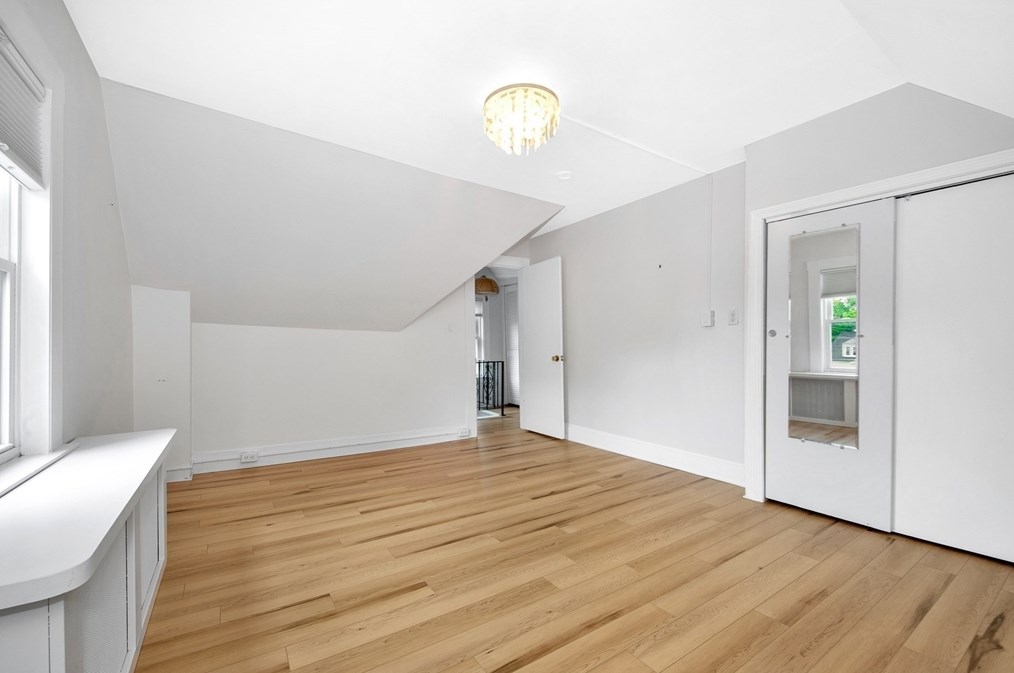 12 Wheeler St, Gloucester MA 01930-1648 exterior