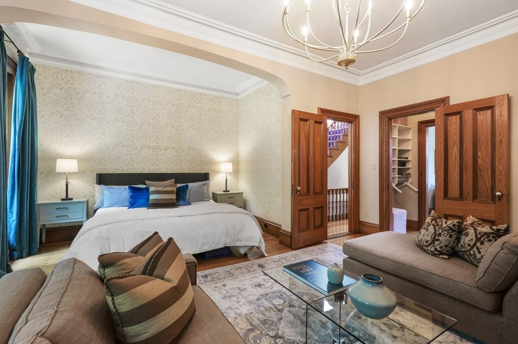 11 Wellington St, Boston MA exterior