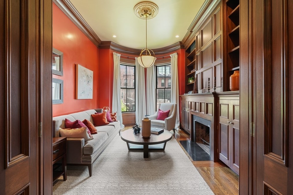 11 Wellington St, Boston MA exterior