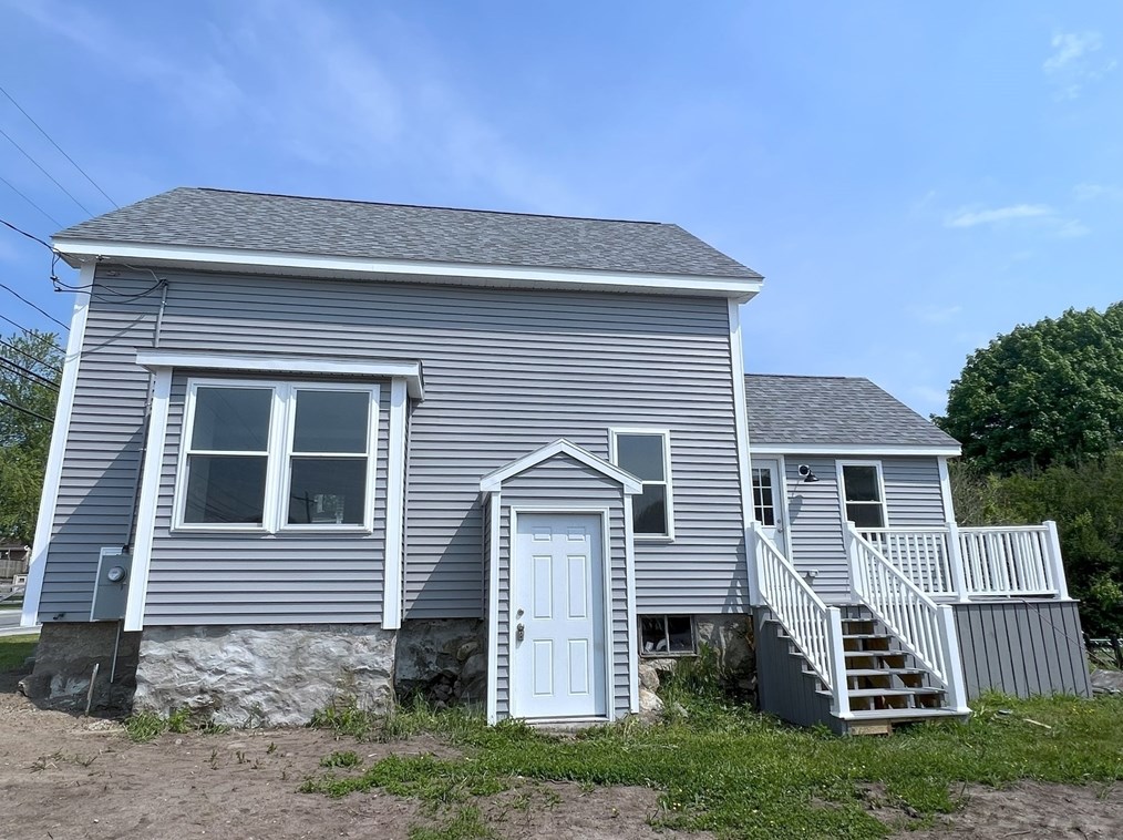 481 Sconticut Neck Rd, Fairhaven, MA 02719 exterior