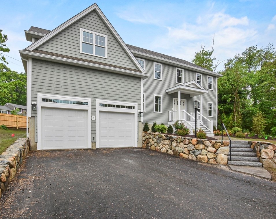 1 Bennett Ln, Burlington, MA 01803 exterior