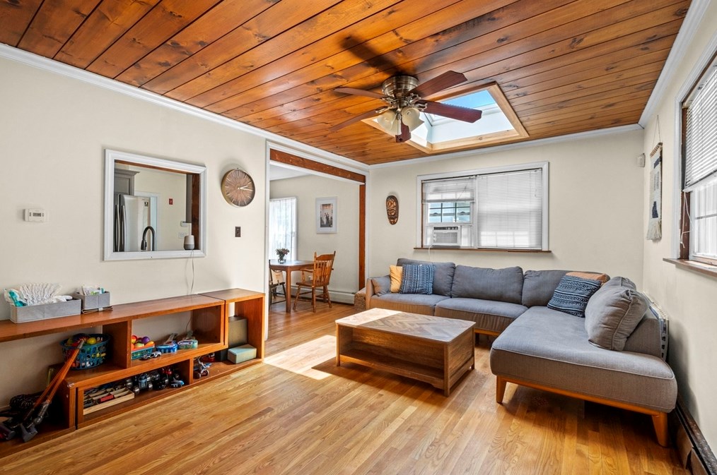 15 Fulton St, Methuen MA 01844-7011 exterior