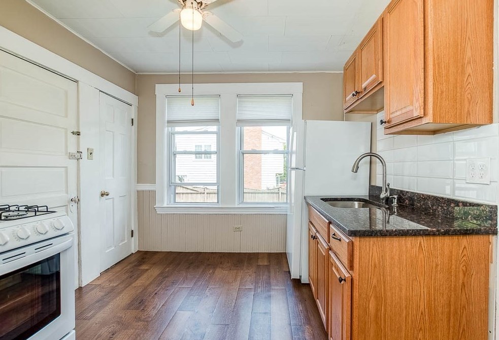 55 Kiely Rd, Dedham MA 02026-1608 exterior