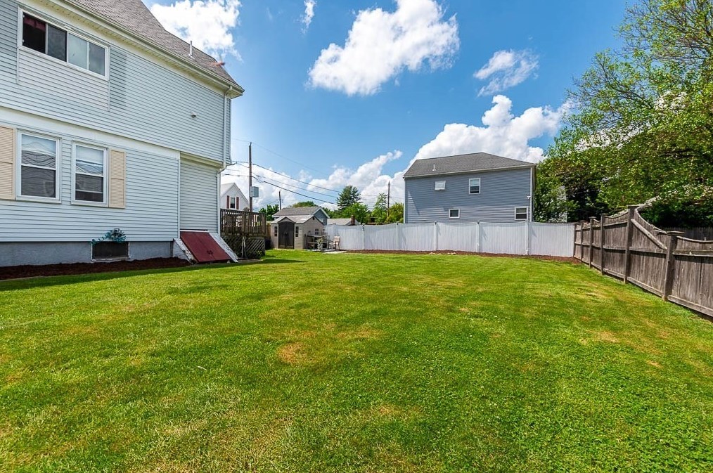 55 Kiely Rd, Dedham MA 02026-1608 exterior