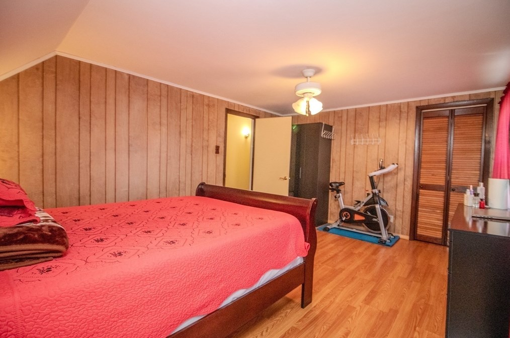 24 Blossom St, Lowell MA 01852-4543 exterior