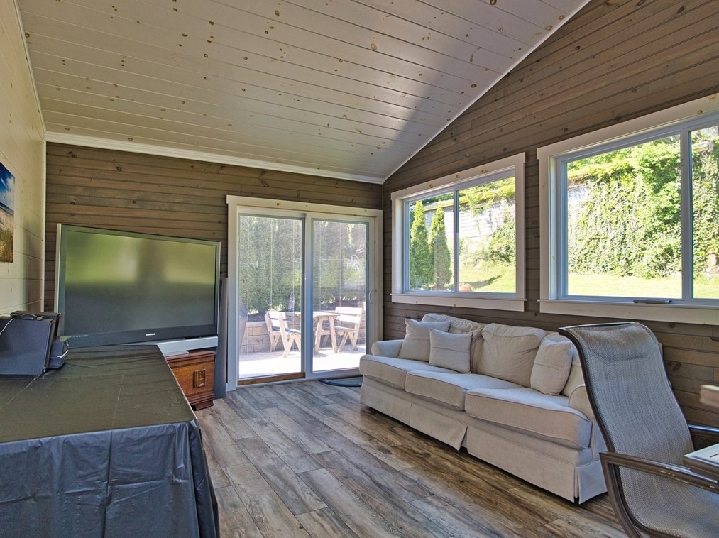 509 Hawes St, New Bedford MA 02745-1401 exterior