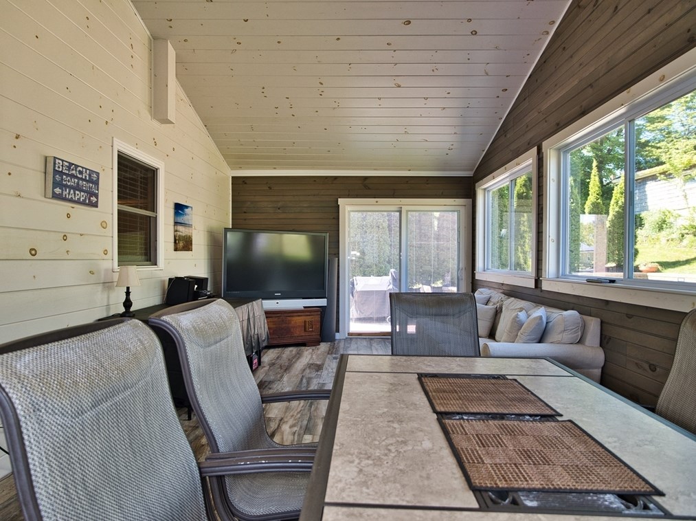 509 Hawes St, New Bedford MA 02745-1401 exterior