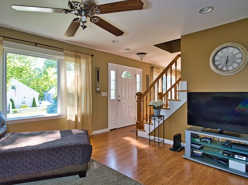 509 Hawes St, New Bedford MA 02745-1401 exterior