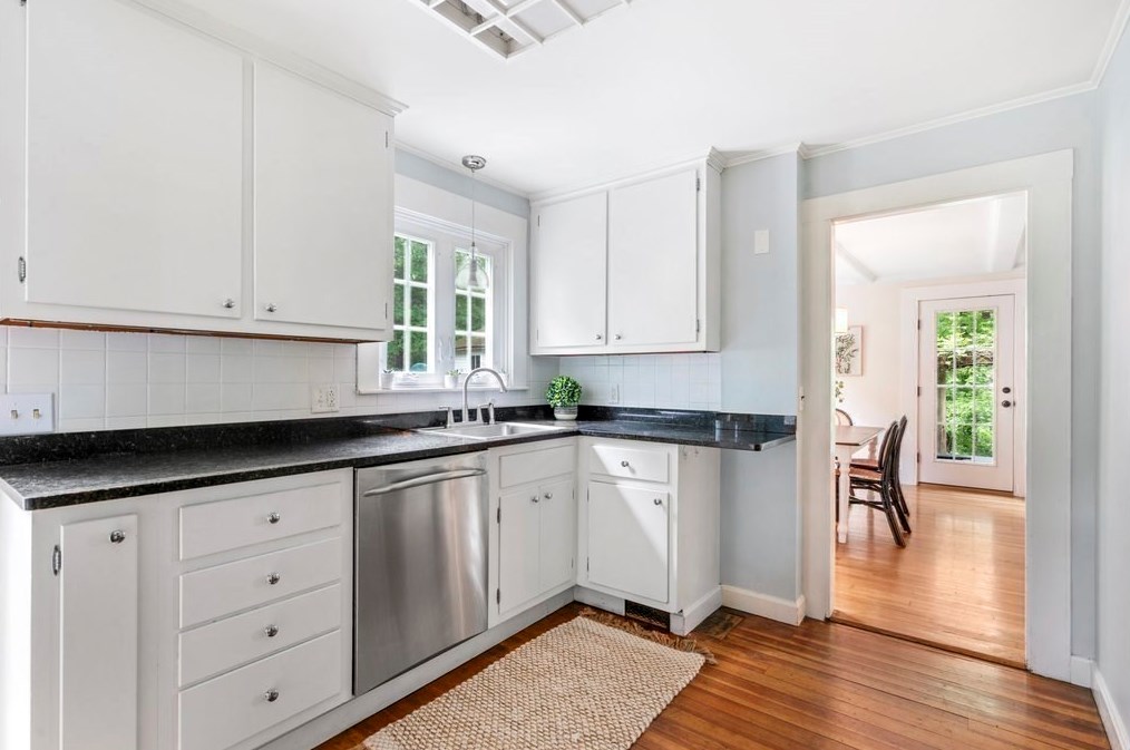 31 Wildwood Rd, Marshfield MA 02050-1734 exterior