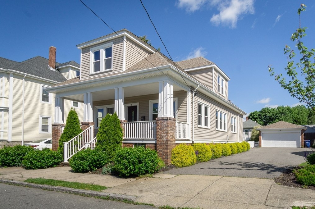 25 Grant St, New Bedford, MA 02740