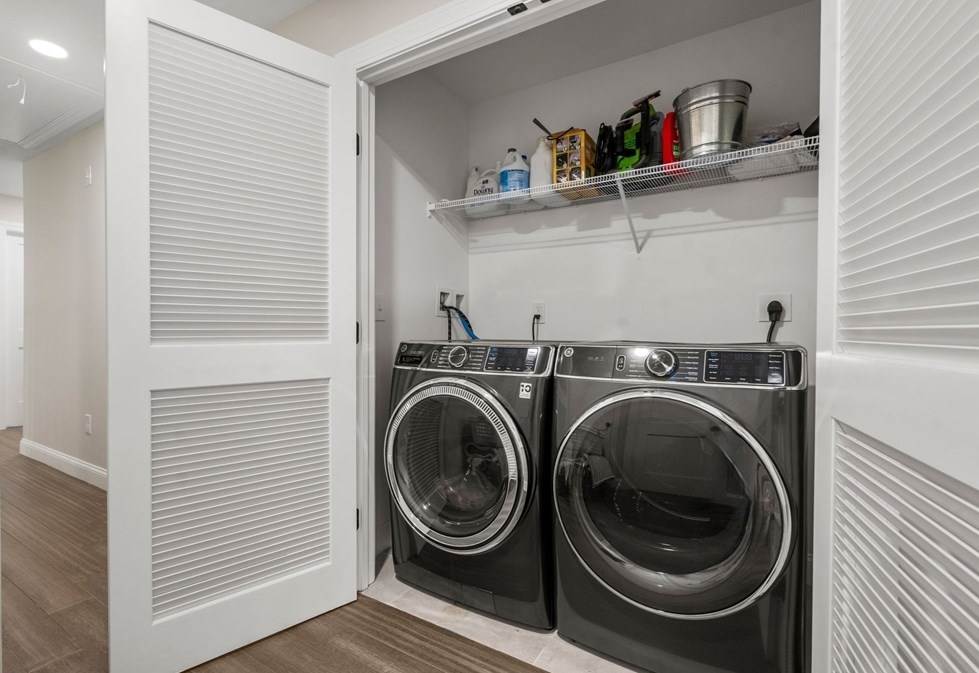 275 Chestnut St, Hudson MA 01749-3237 exterior