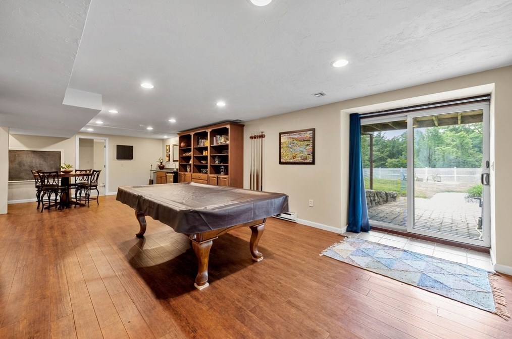 715 Marshall St, Holliston MA 01746-1438 exterior