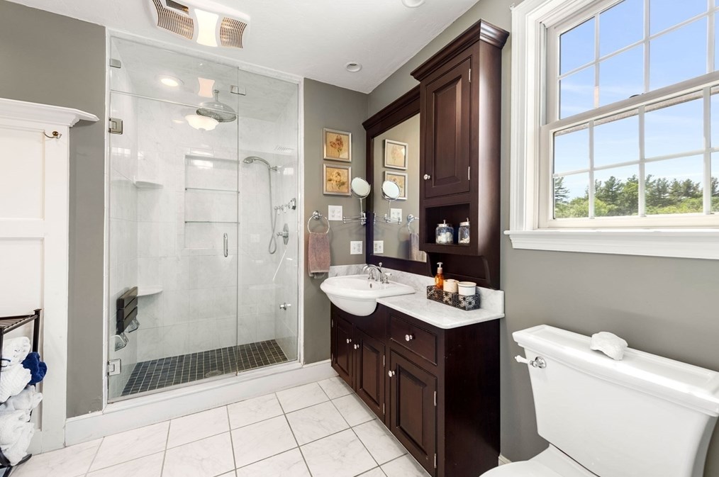 715 Marshall St, Holliston MA 01746-1438 exterior