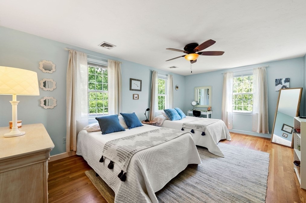 715 Marshall St, Holliston MA 01746-1438 exterior